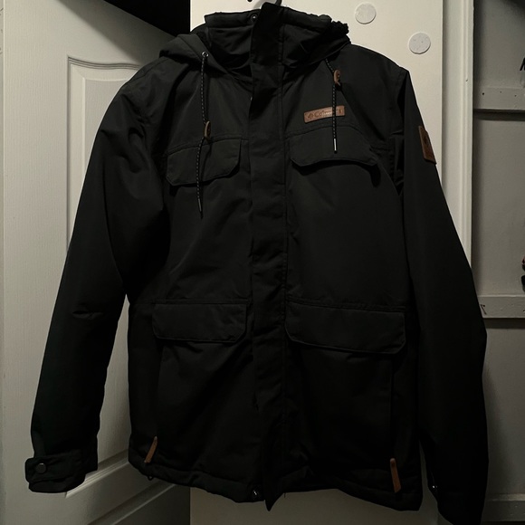 Sold Columbia heavy jacket outside poshmark - Picture 2 of 8